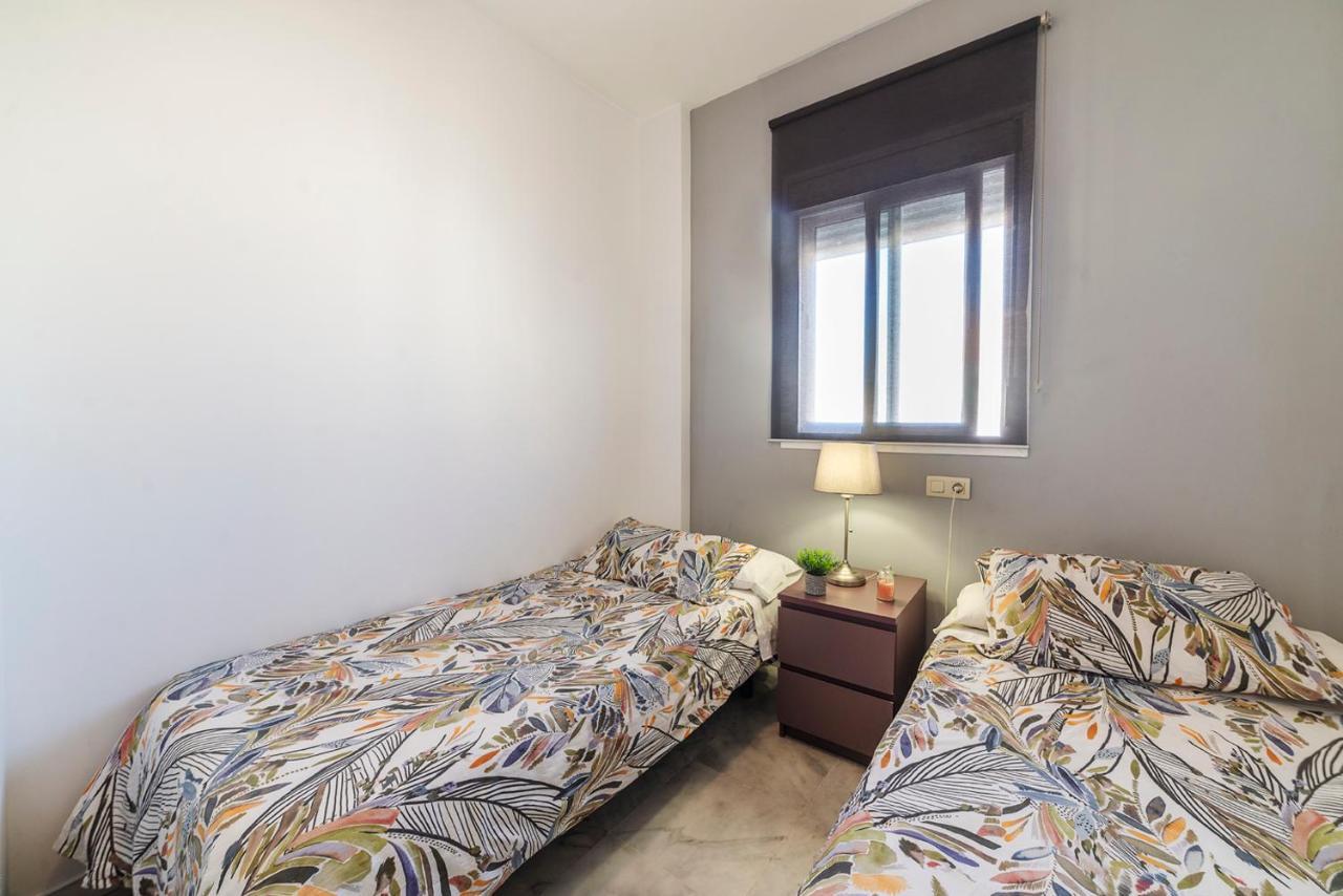 Apartamento La Salle إشبيلية المظهر الخارجي الصورة